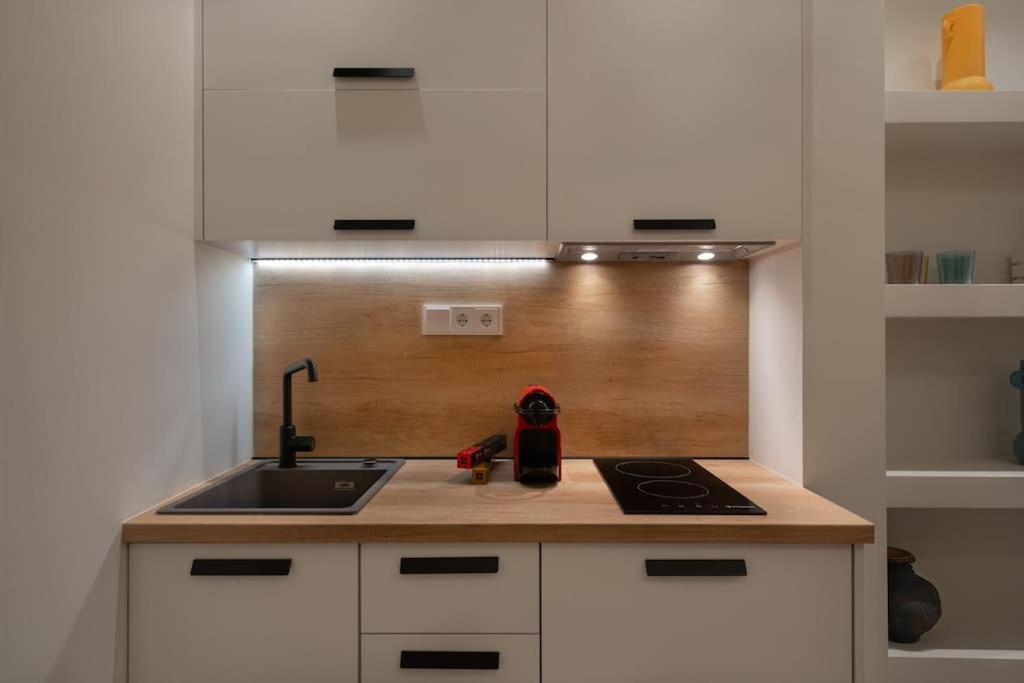 Heart Of Monastiraki Apartment Athena Bagian luar foto